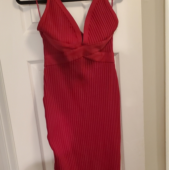 Dress - Picture 1 of 4